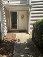 Building Photo - 3880 Staffordshire Ln