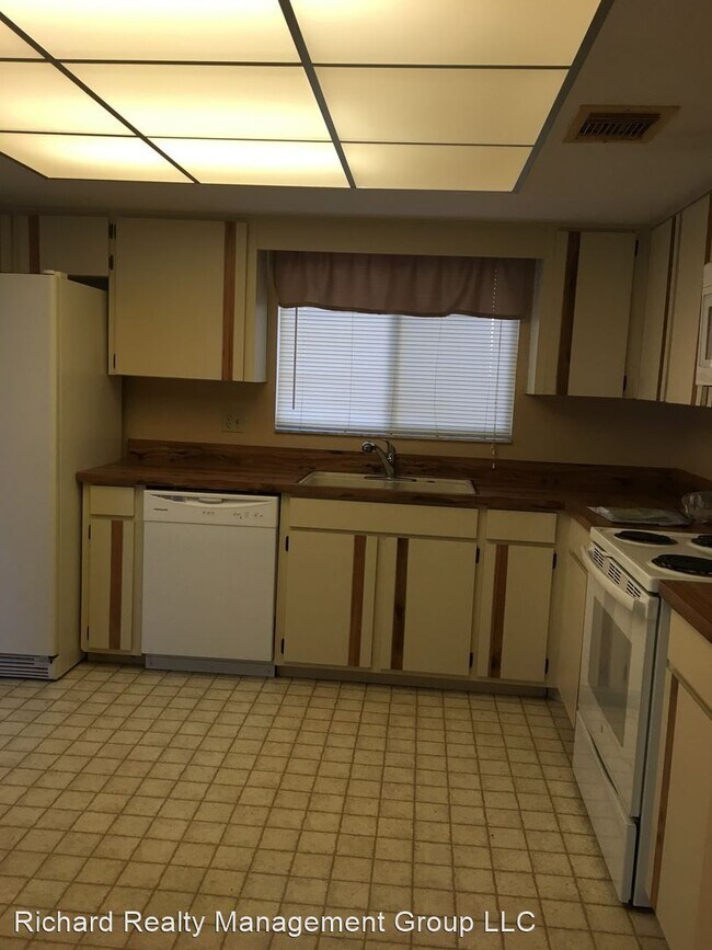 Building Photo - 3 br, 2 bath House - 105 Todd Drive