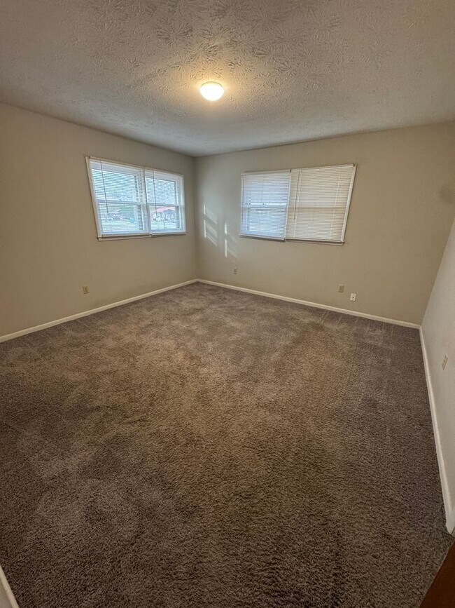 Foto del edificio - 2029 Kay Dr SW