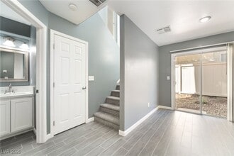 Building Photo - 11981 Fairfax Ridge St