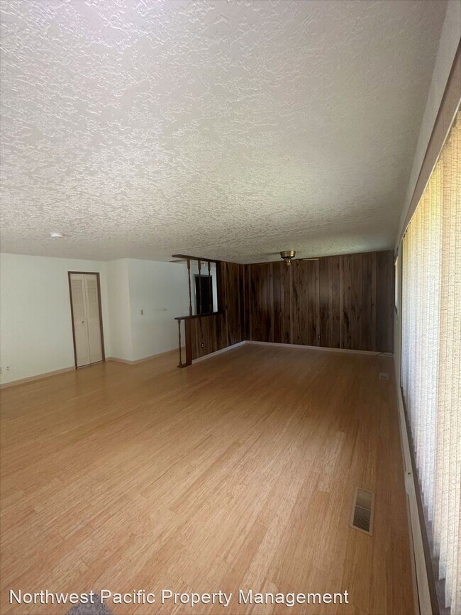 Foto del edificio - 3 br, 1.5 bath House - 4436 Hager St SE