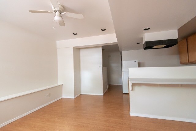 Foto del edificio - 1129 W Addison St