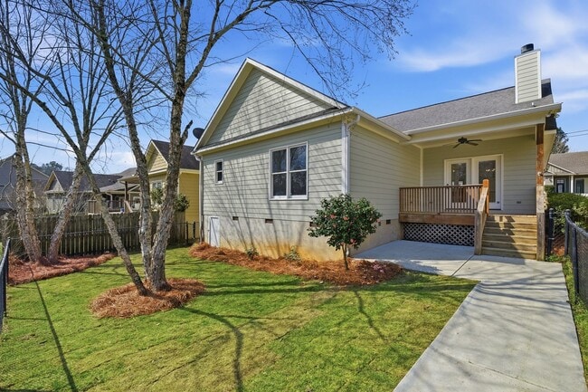 Foto del edificio - Charming Auburn Home!