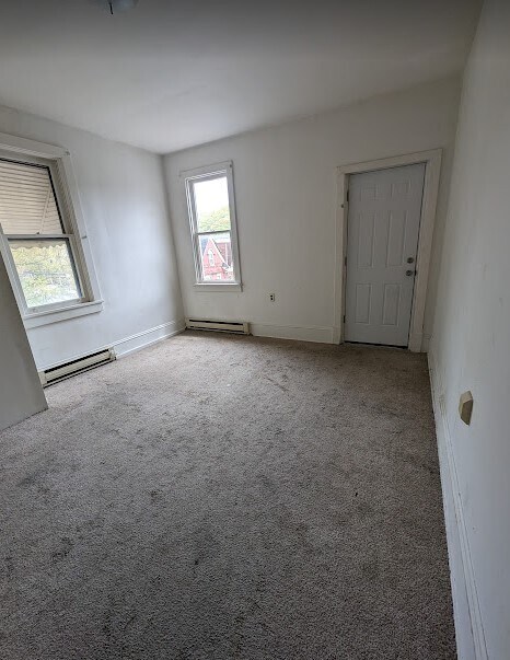 Primary Photo - 322 Washington St