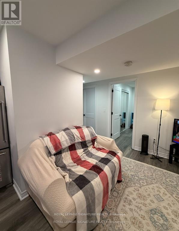 Building Photo - 477 Bessborough Dr