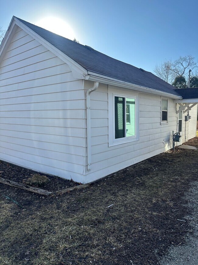 Foto del edificio - W3699 Springfield Rd