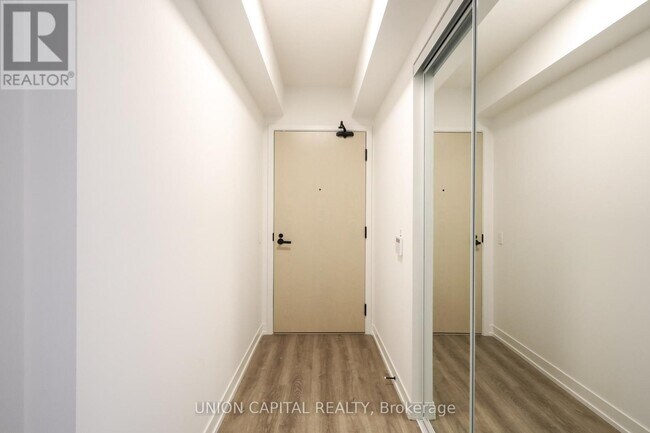 Photo du bâtiment - 195 Commerce St