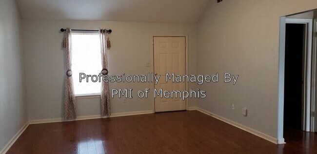 Building Photo - 8497 Highland Glen Cir N