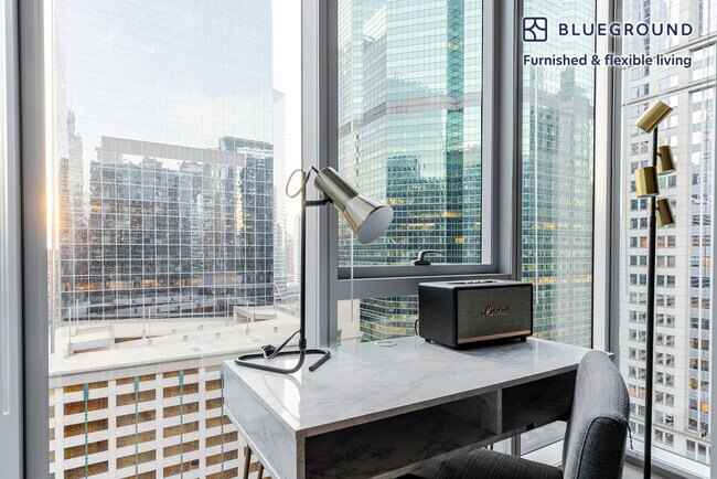 Foto del edificio - 215 W Lake St