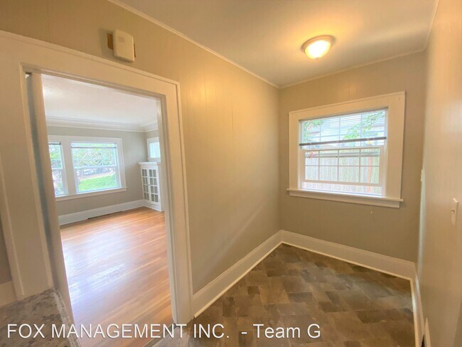 Building Photo - 3222-3224 NE Clackamas St