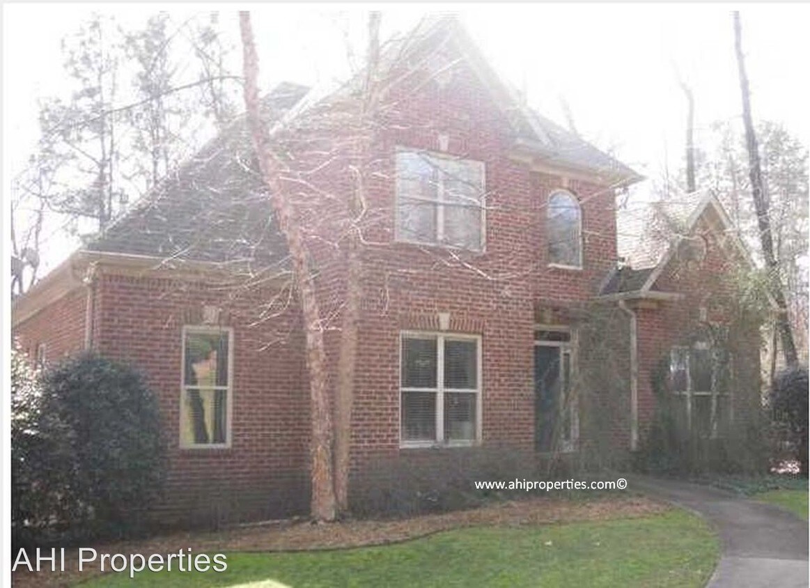 Foto principal - 1563 Oak Park Dr