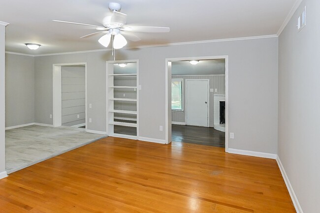 Foto del edificio - Gorgeous Home for Rent in East Memphis-Col...