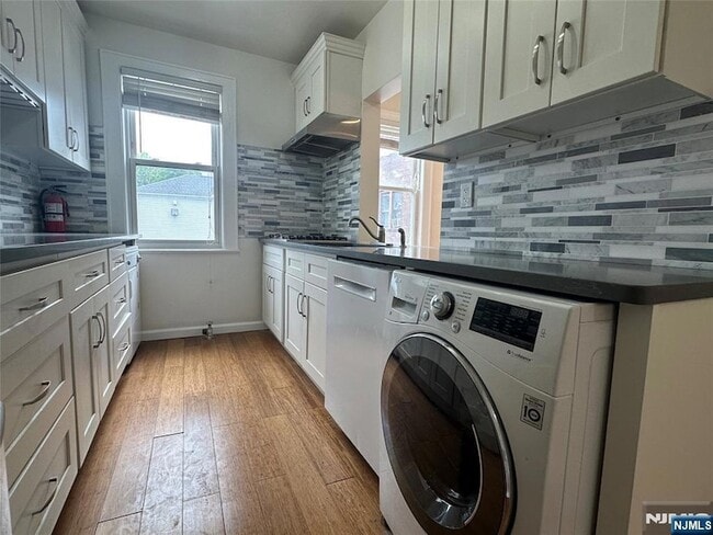 Photo - 104 E Columbia Ave Apartment