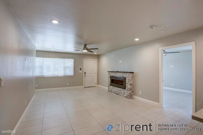 Foto del edificio - 3 br, 2.5 bath Townhome - 1575 53rd St, Sa...