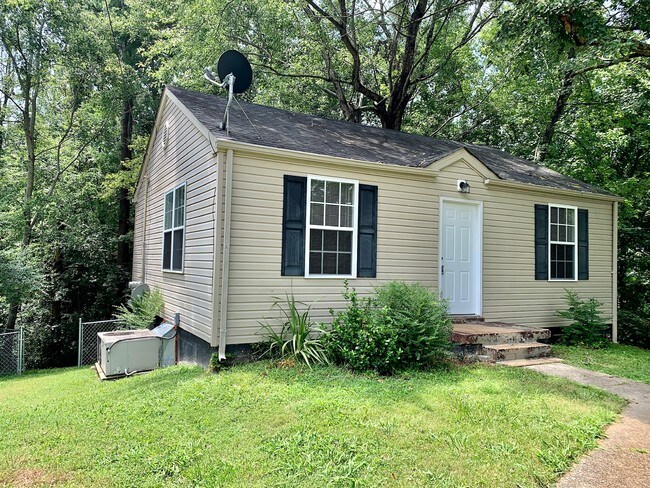 Foto del edificio - 1302 Vogue Hill Rd