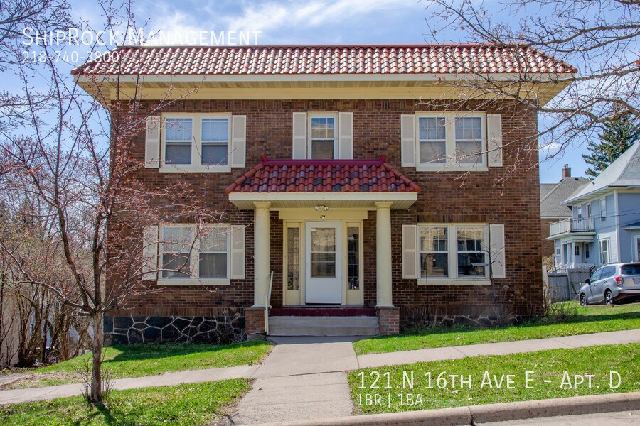 Primary Photo - 121 N 16th Ave E Apt. D