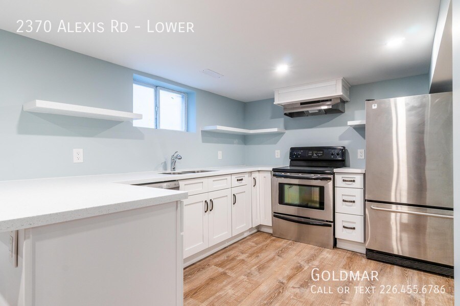 Primary Photo - Beautiful Two Bedroom Lower Unit