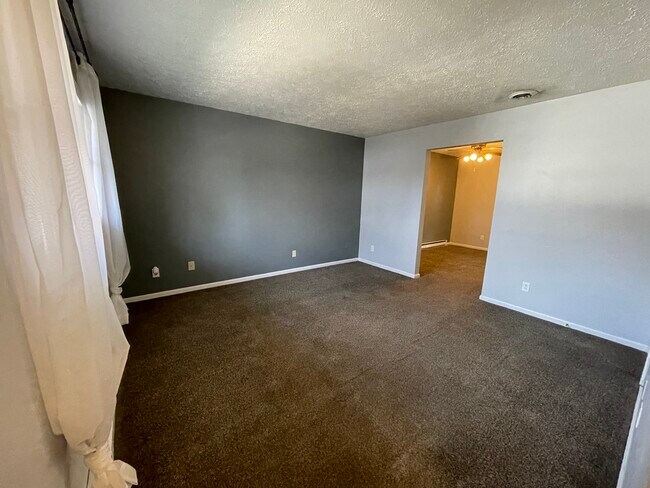 Foto del edificio - 1339 E Defenbaugh St