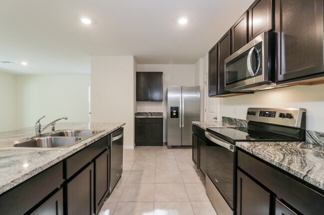 Building Photo - 7545 Cypress Walk Dr