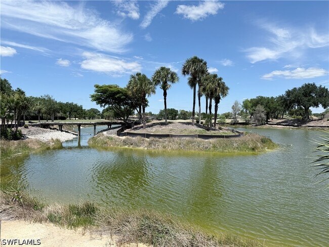 Foto del edificio - 3515 Grand Cypress Ct