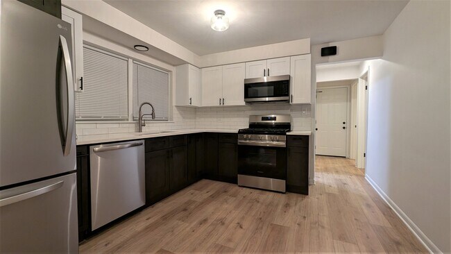 Foto del edificio - 728 Mulford St