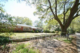 Building Photo - 2133 Wappoo Dr