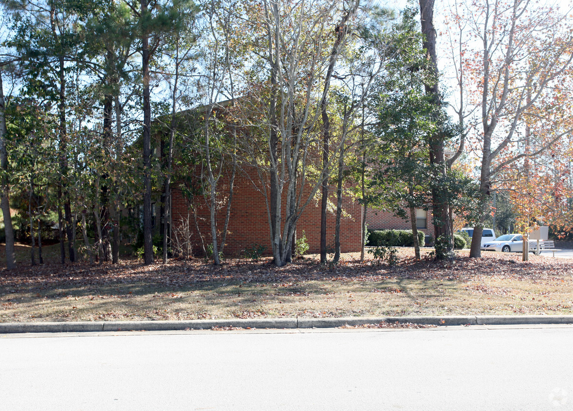 Building Photo - Brookside Apartments