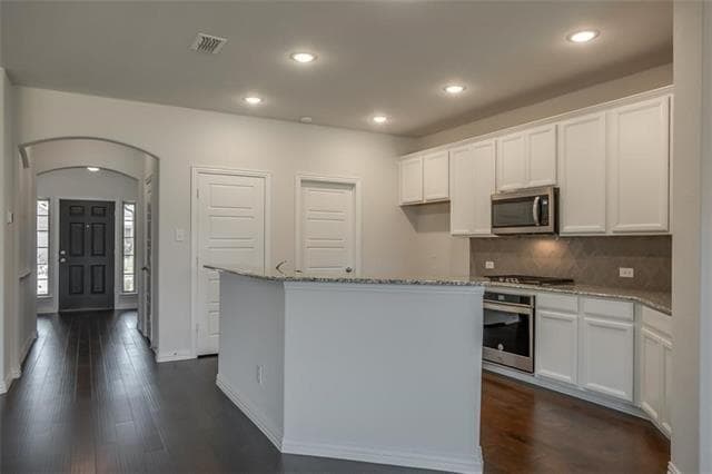 Building Photo - 1829 Meadow Trail Ln