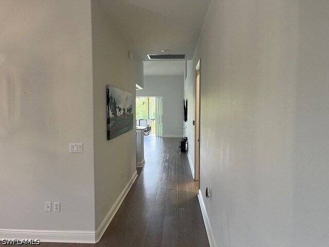 Foto del edificio - 7842 Hawthorne Dr