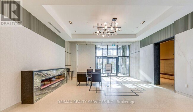 Photo du bâtiment - 15 Watergarden Dr