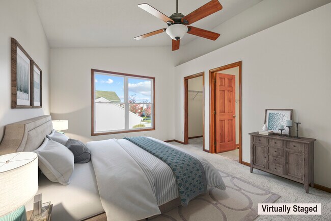 Foto del edificio - 494 Cricket Run Rd