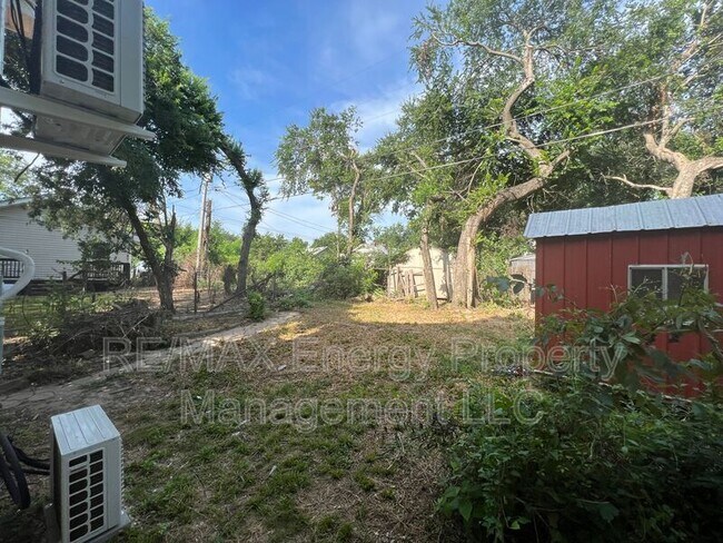 Foto del edificio - 806 N Union Ave
