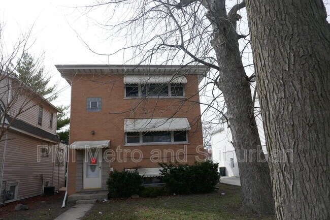 Building Photo - 1938 S 13th Ave
