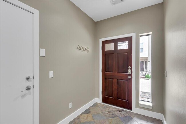 Foto del edificio - 4303 Rose St