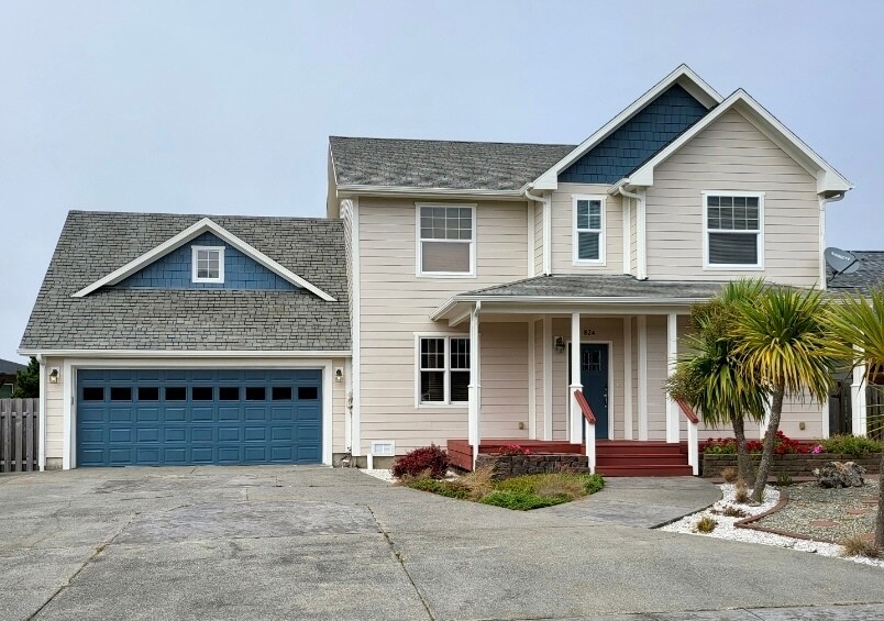 824 Rogers Plz, Bandon, OR 97411 House for Rent in Bandon, OR
