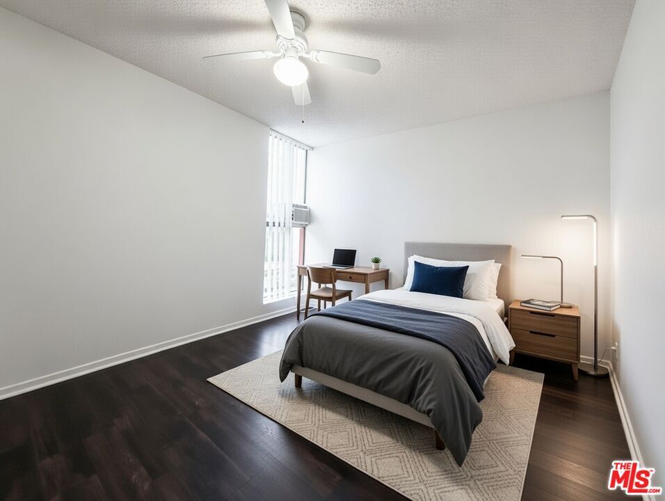 Building Photo - 1208 W Adams Blvd