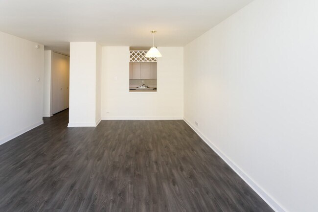 Interior Photo - Regents Park