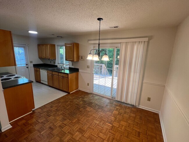 Photo - 2319 Oak Leigh Dr House