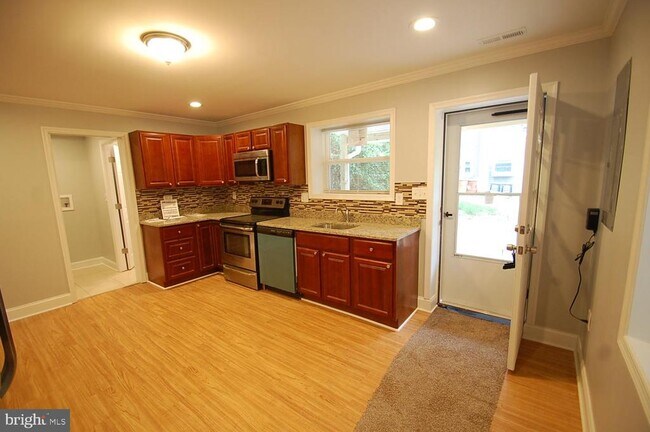 Foto del edificio - 1940 Nelson Mill Rd