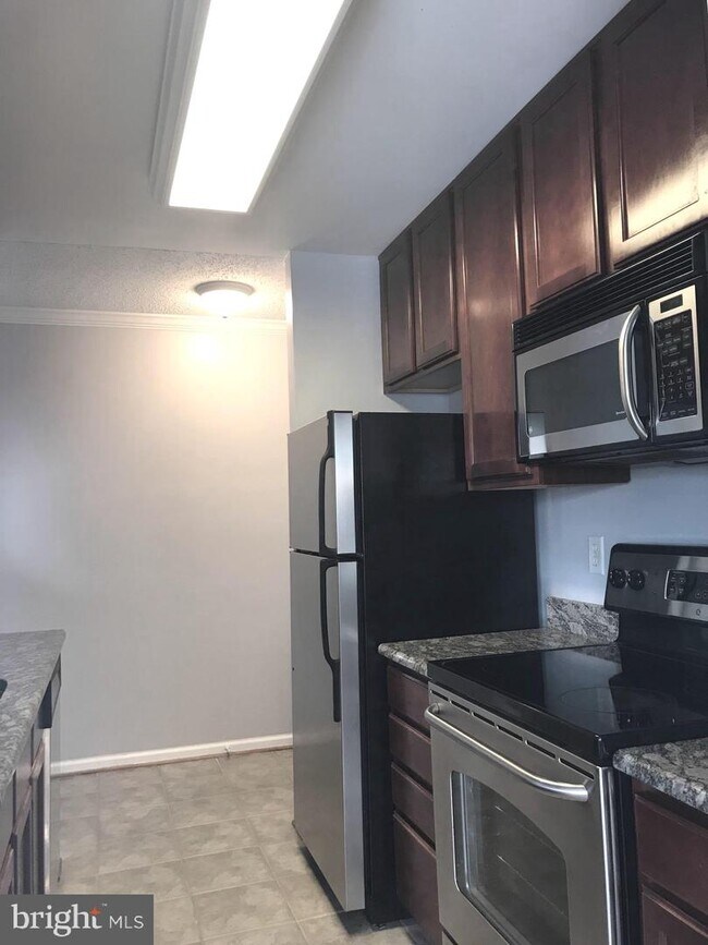 Foto del edificio - 15512 Horseshoe Ln