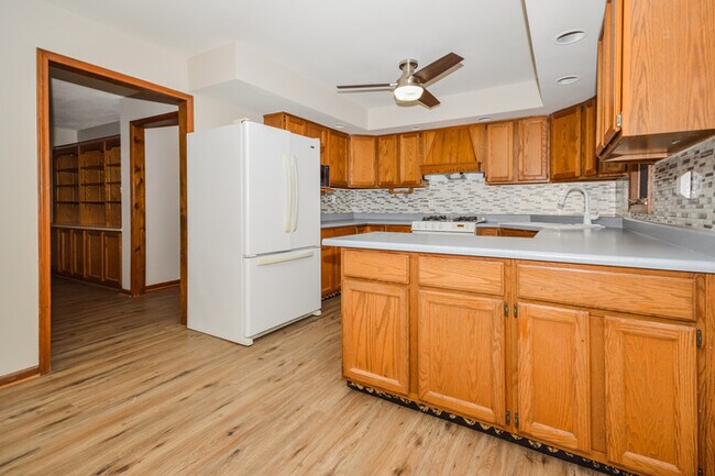 Foto del edificio - Charming 3-Bedroom, 2-Bath Home in Greenwo...