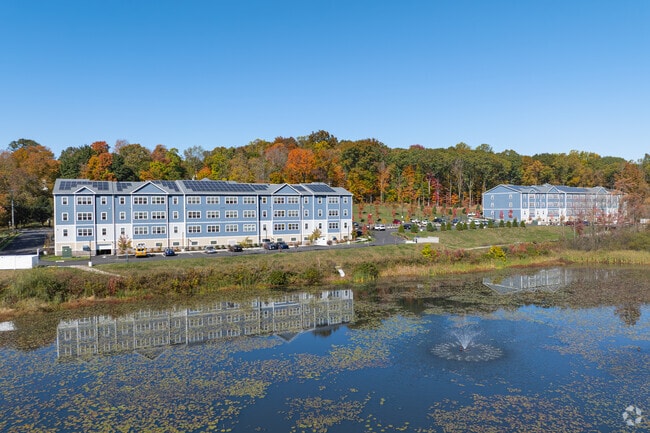 Alternate Exterior View - Lakeside on Cheshire