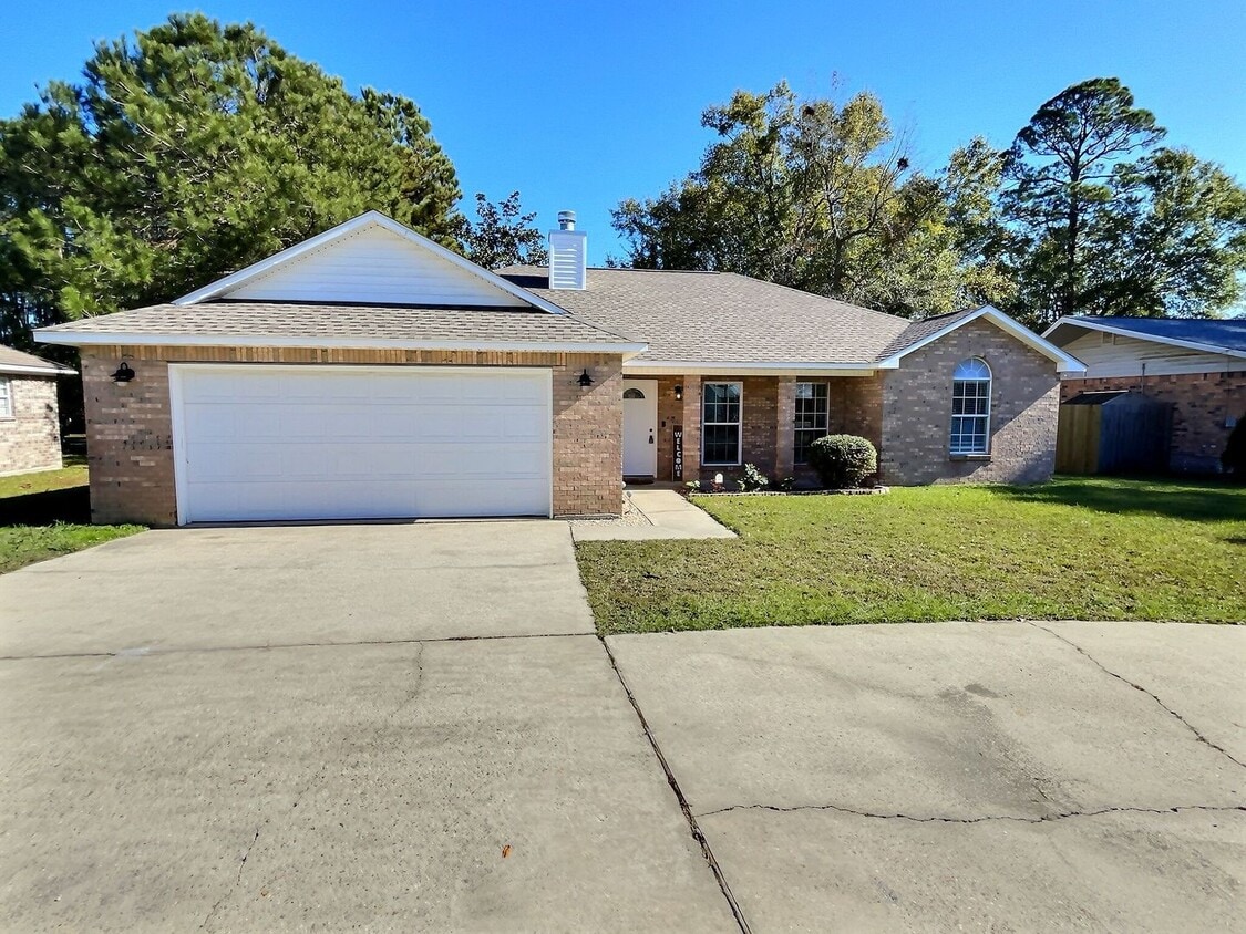 Primary Photo - Updated home in Ocean Springs!