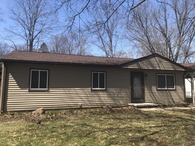 Foto del edificio - 11572 Mapledale Rd