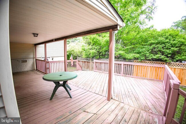 Foto del edificio - 419 University Blvd