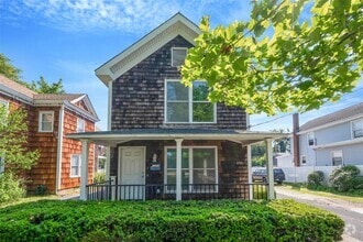 Building Photo - 644 Roanoke Ave