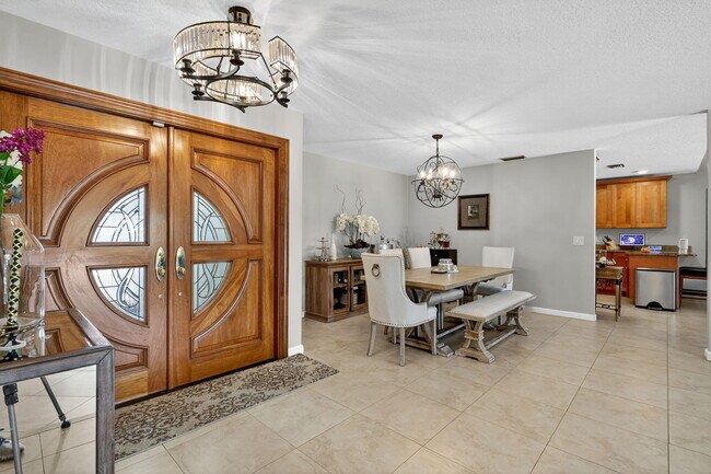 Foto del edificio - 11294 Pine Valley Dr