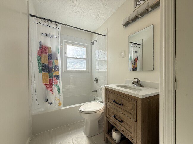 Foto del edificio - 814 Taylor St