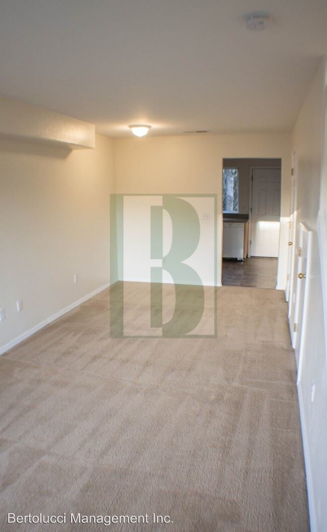 Building Photo - 3 br, 2.5 bath  - 1444 Falcon Loop
