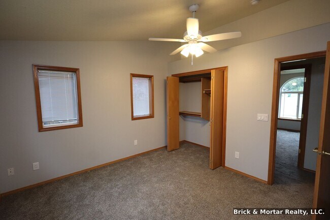 Foto del edificio - 3 Bedroom, 2 bath house with A/C!